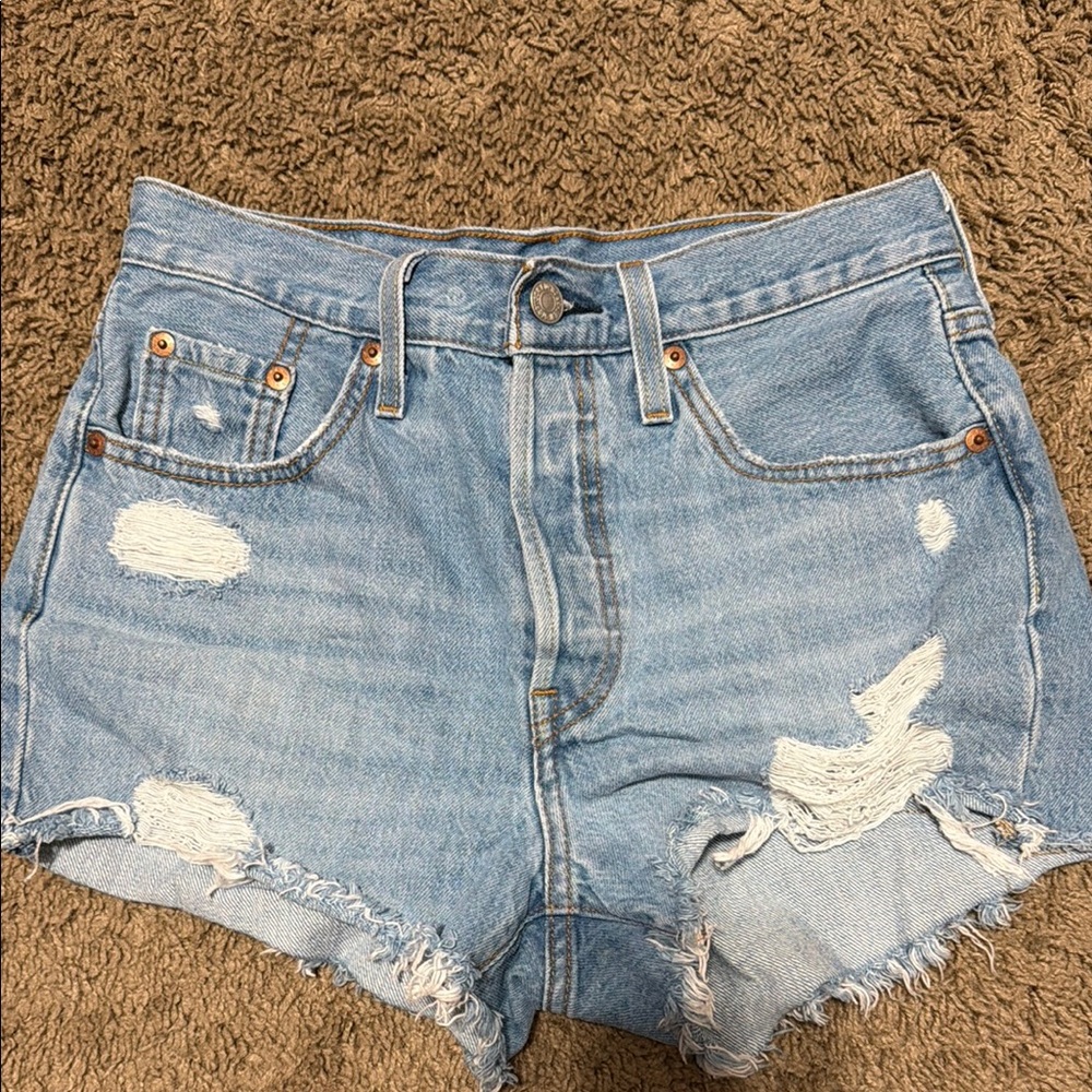 Levi’s denim 501 shorts size 25